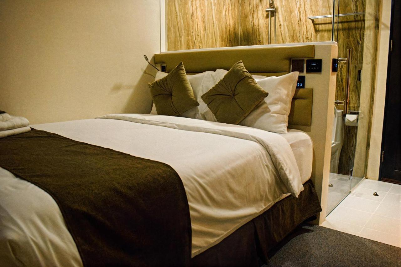 Sempre Premier Inn - Mactan Airport Hotel Đảo Mactan Ngoại thất bức ảnh
