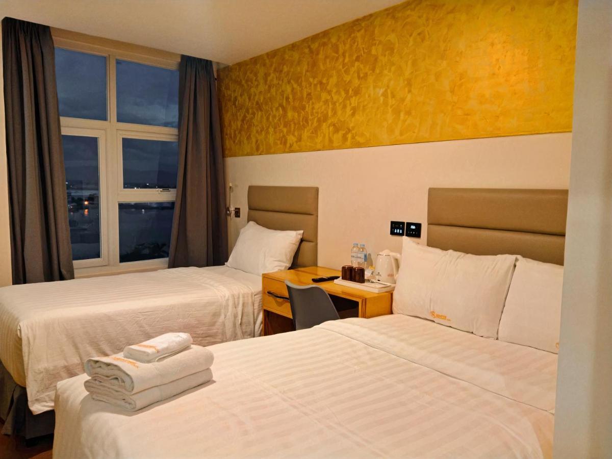 Sempre Premier Inn - Mactan Airport Hotel Đảo Mactan Ngoại thất bức ảnh