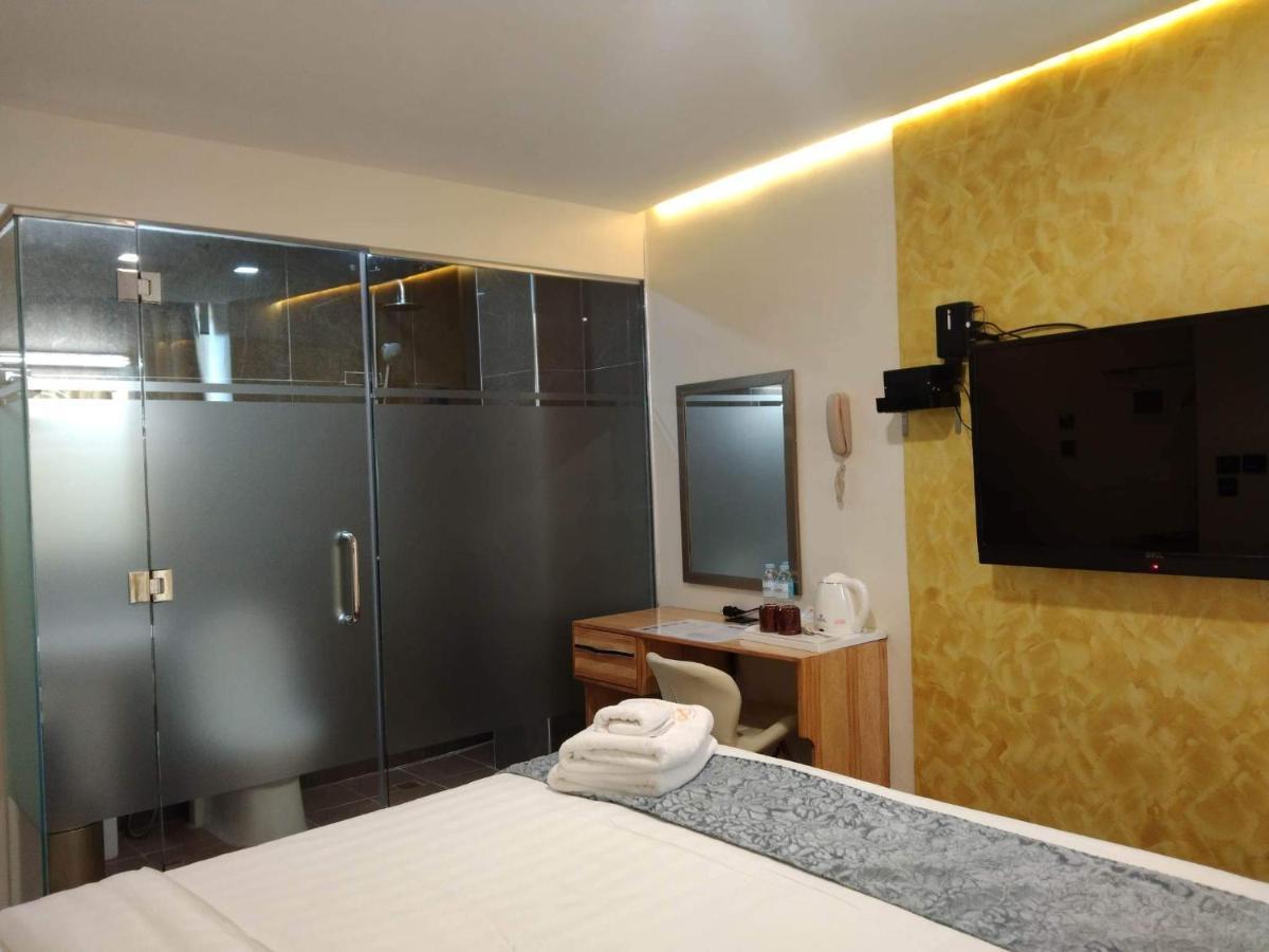 Sempre Premier Inn - Mactan Airport Hotel Đảo Mactan Ngoại thất bức ảnh