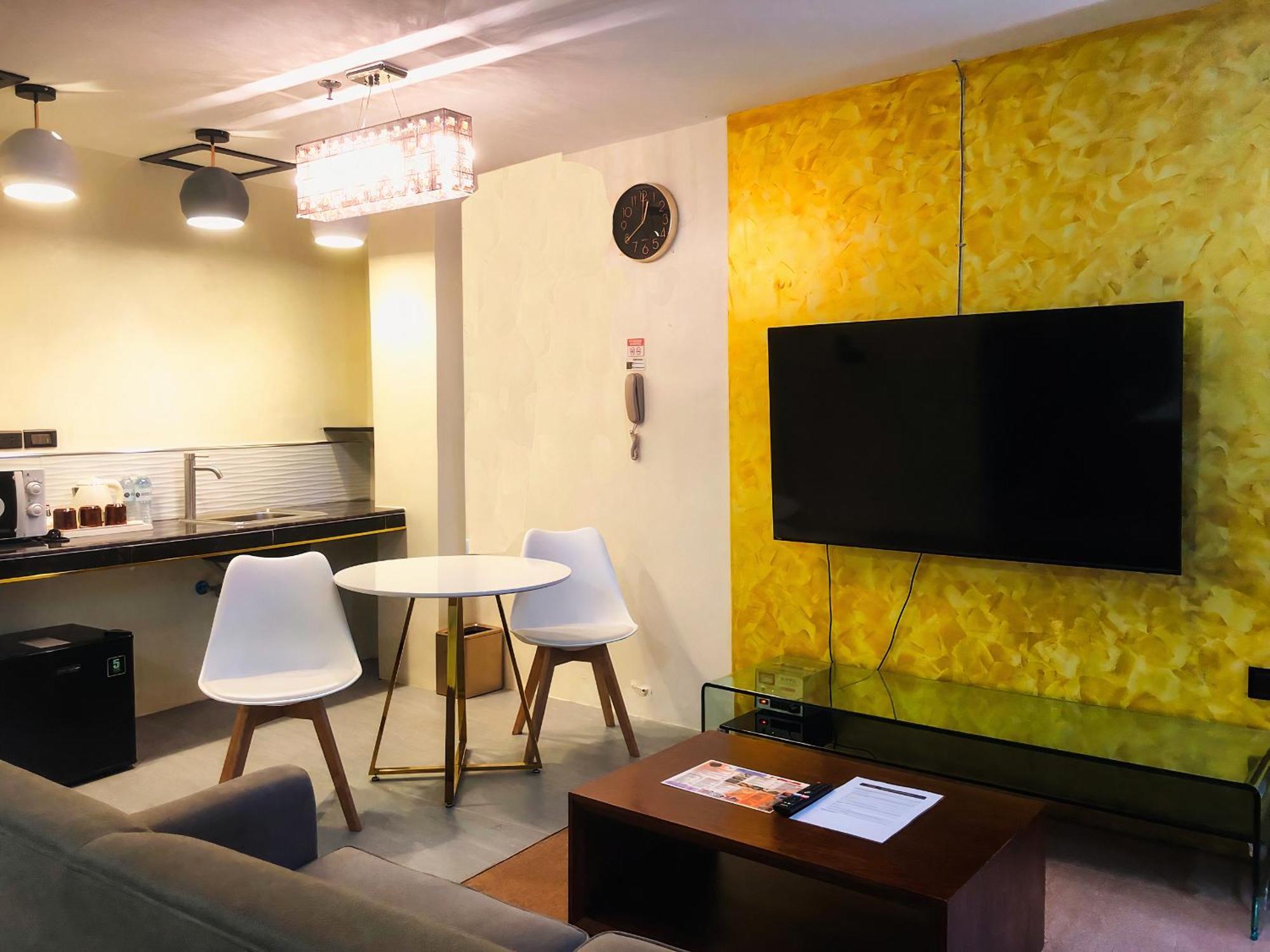Sempre Premier Inn - Mactan Airport Hotel Đảo Mactan Ngoại thất bức ảnh